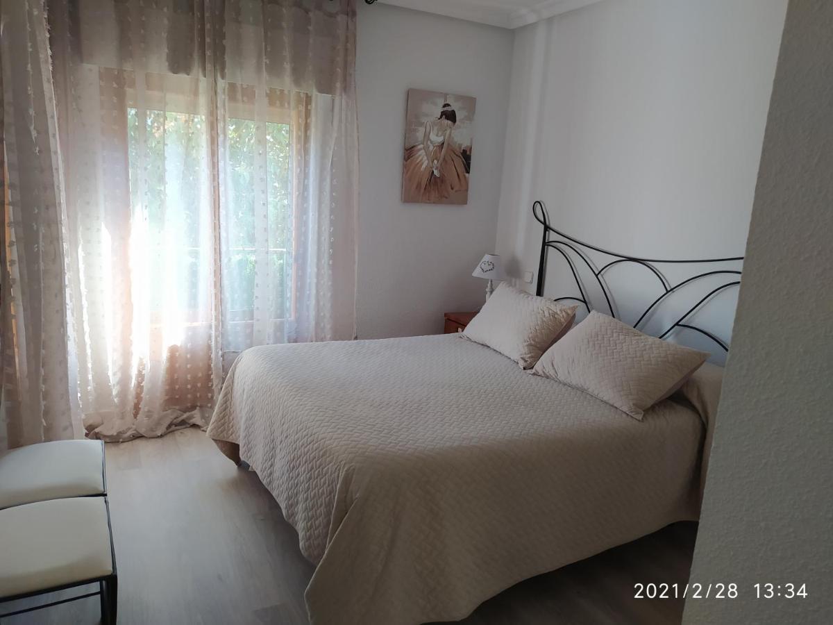 Apartamento Dacosta Plasencia Exteriör bild