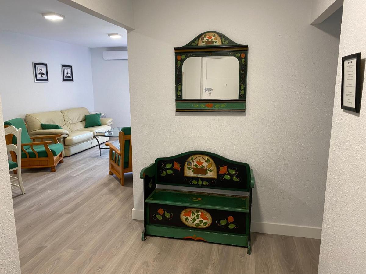 Apartamento Dacosta Plasencia Exteriör bild
