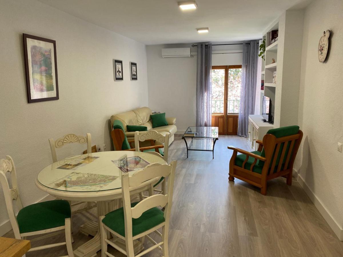 Apartamento Dacosta Plasencia Exteriör bild