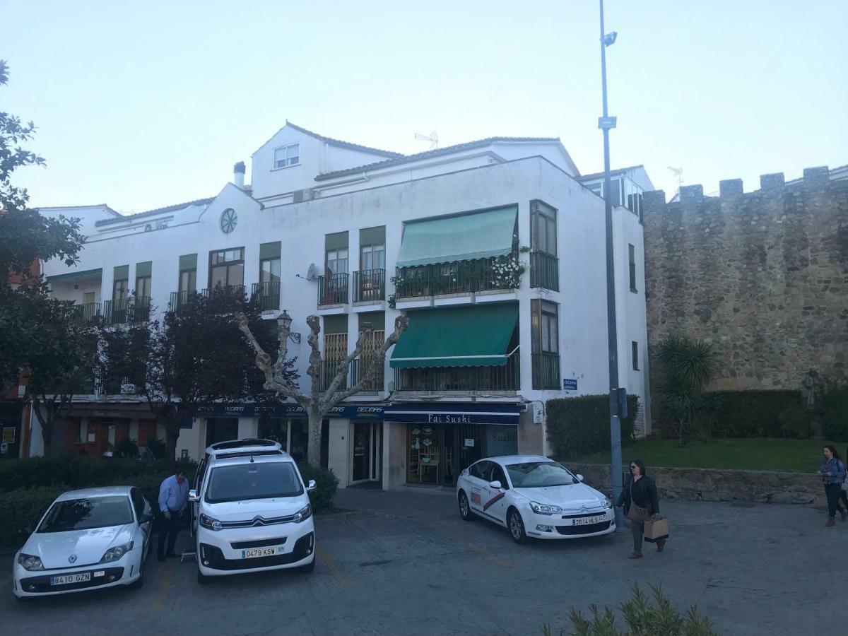 Apartamento Dacosta Plasencia Exteriör bild