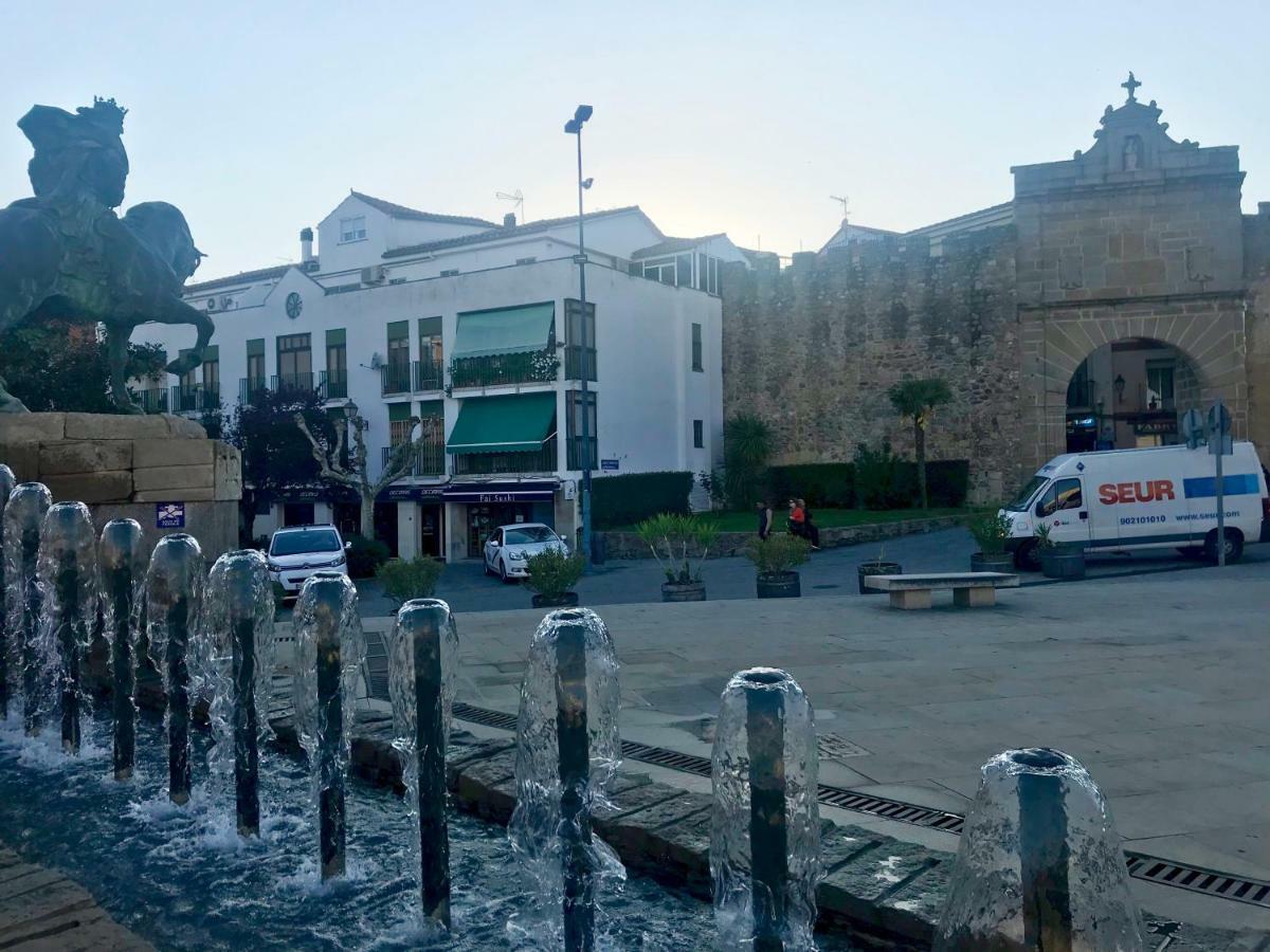 Apartamento Dacosta Plasencia Exteriör bild